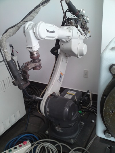 Robot hàn Panasonic TA-1400